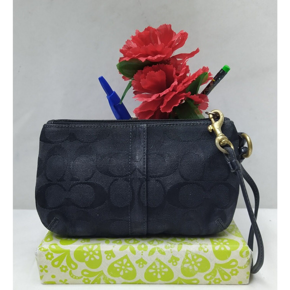 Coach Bleecker Black Canvas Leather Trim Signature Buckle Flap Closure Wristlet - Picture 2 of 16